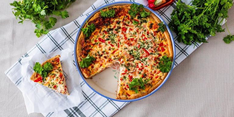 Kinkku-paprikapiirakka