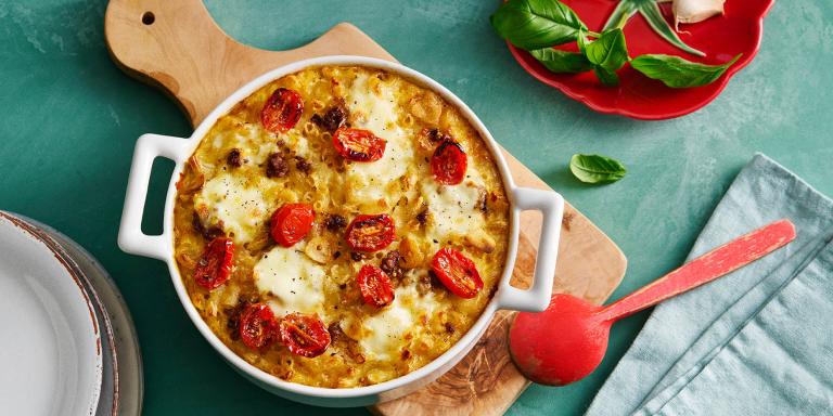 Myllyn Parhaan kahden juuston italialainen makaronilaatikko