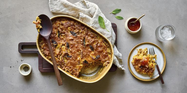 Kuva uunissa kypsennetystä kurpitsapastavuoasta