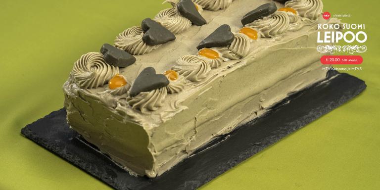 Koko Suomi leipoo Tarun tyrni-lakritsi kahvikakku