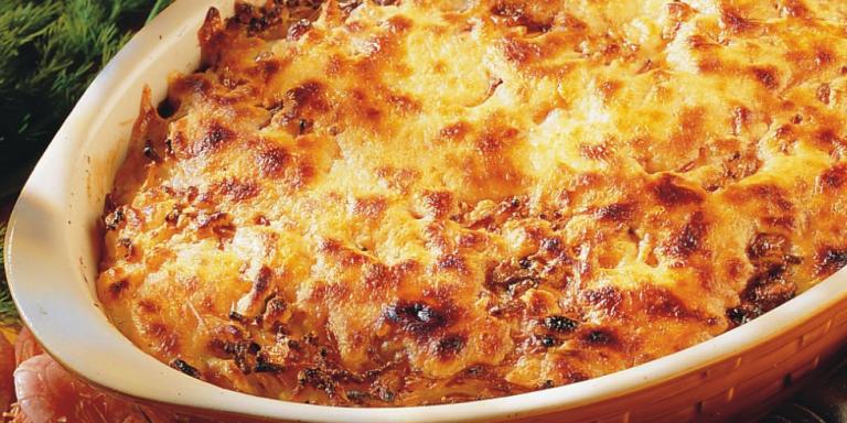 Merenanti-pastakastikkeella kuorrutettu spagetti