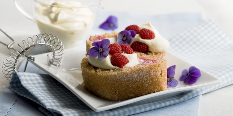 Mainio Tumma Vadelmakääretorttu