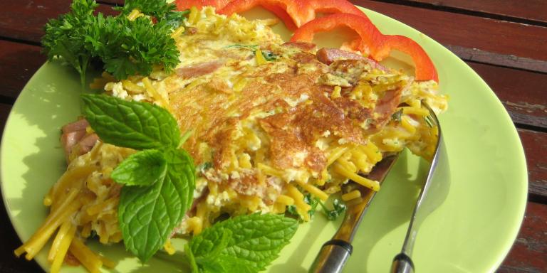 Spagettikinkkumunakas