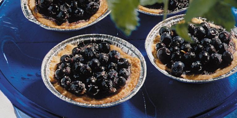 Pienet mustikkamuropiiraat vuoissa