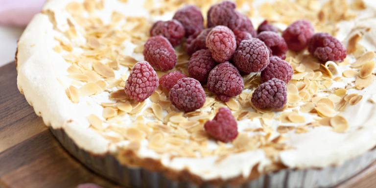 Vadelmainen Britatorttu