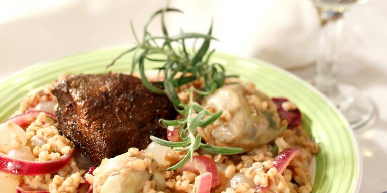 Ohratto lampaanfileen kanssa