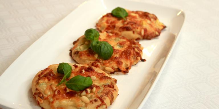 Päärynä-Sinihomejuustopizzat