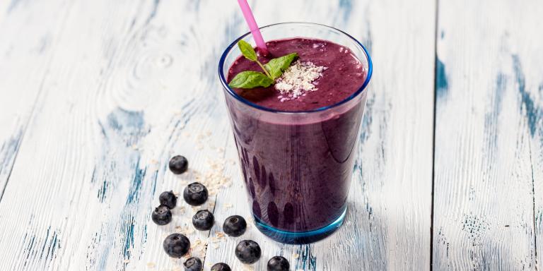 Mustikka-vihersmoothie