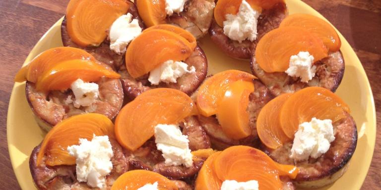 Annospannarit kaurapuurosta kookos-hedelmätwistillä