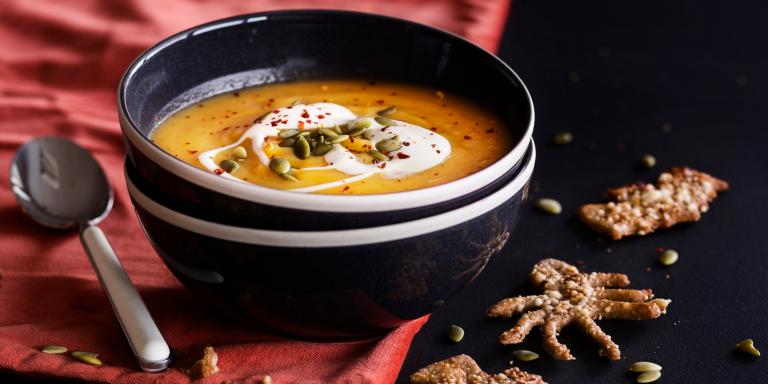 Halloweenin myskikurpitsa-sosekeitto