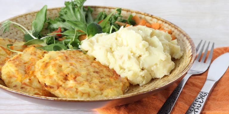 Kevyet porkkanapihvit uunissa