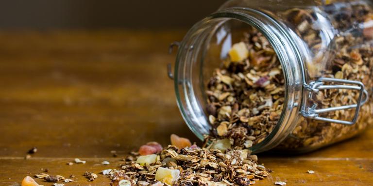 Itse sekoitettu mysli