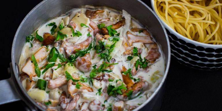 Kantarellikastikemuhennos