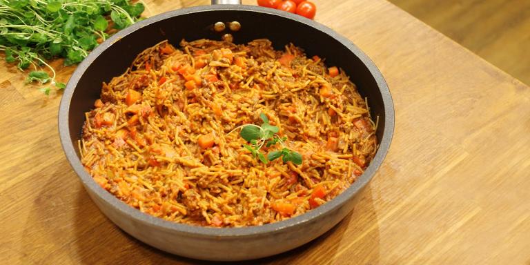 Kaurarakettispagettipannu