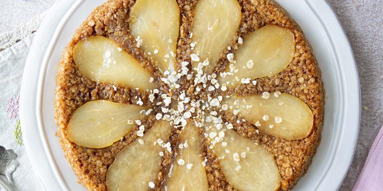 Keikautettu päärynäkakku