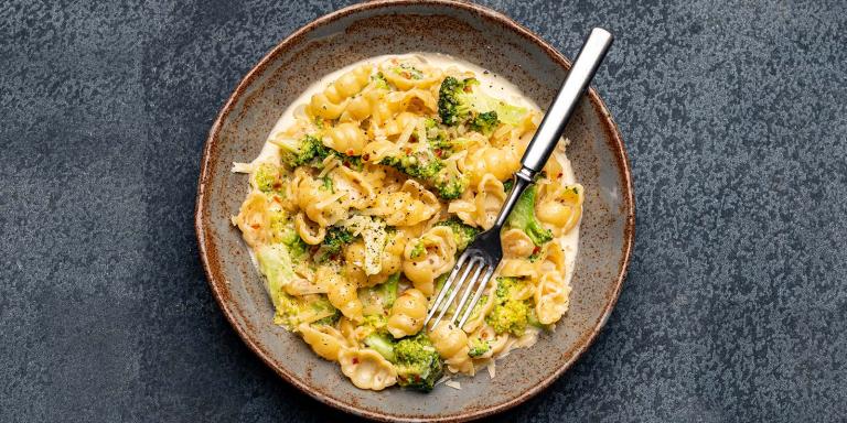 Kermainen broccoli-sardellipasta