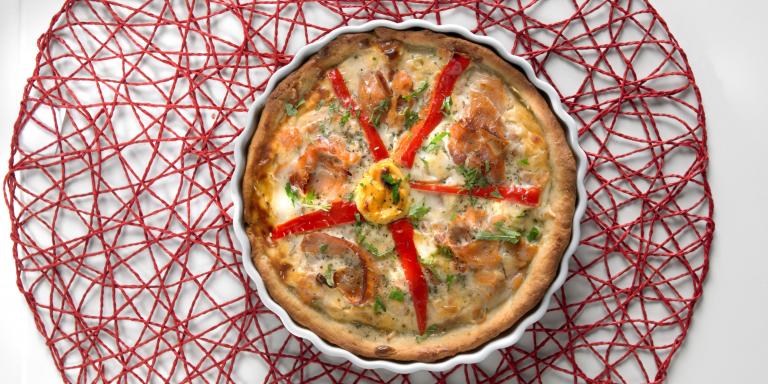 Kylmäsavulohipiirakka