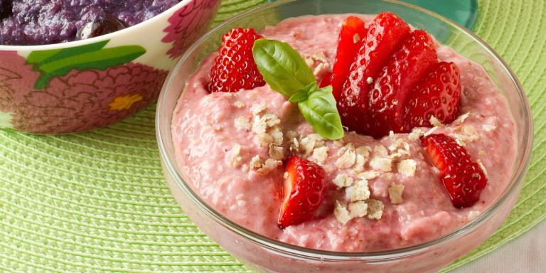 Mansikkainen-tattarituorepuuro