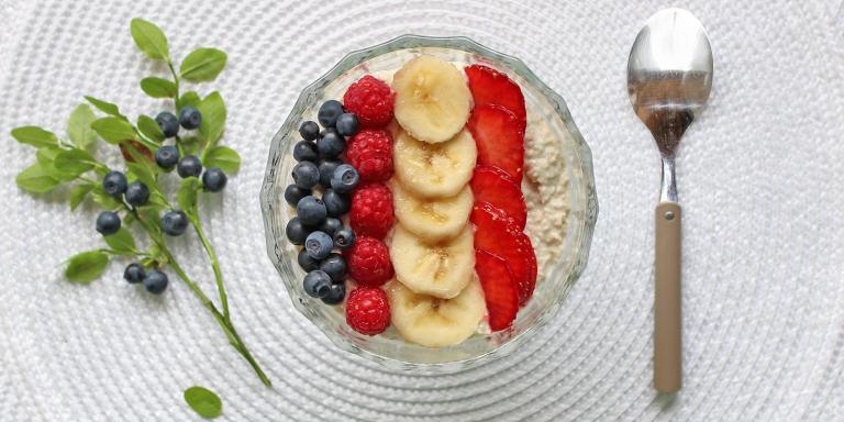 Marjainen banaani-vaniljatuorepuuro -resepti