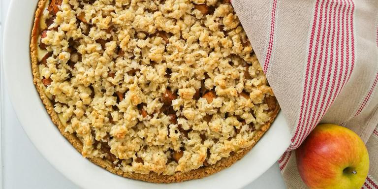 Mausteinen omenapiirakka