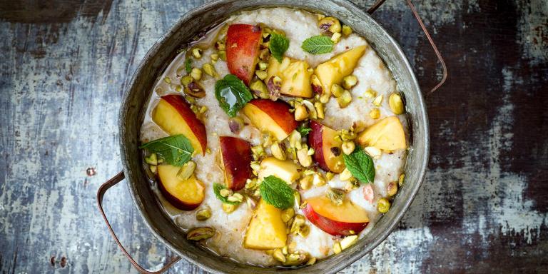 Nektariini-ricotta-kaurapuuro