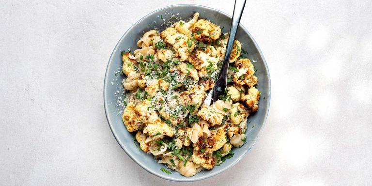 Paahdettu kukkakaali-minttupasta