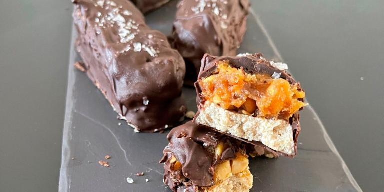 Maapähkinä-toffeepatukat