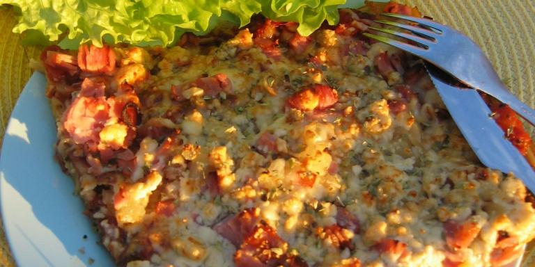 Pikapizza Americana Pastapohjalla