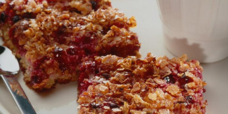 Puolukka-kookosneliöt