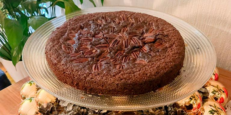 Sanna Kalasniemi mutakakku pekaanipähkinöillä