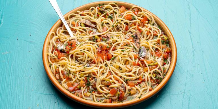 Sardiini-spagetti