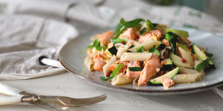 Sitruunainen lohipasta