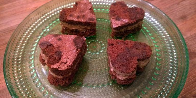 Suklaiset sydänleivokset