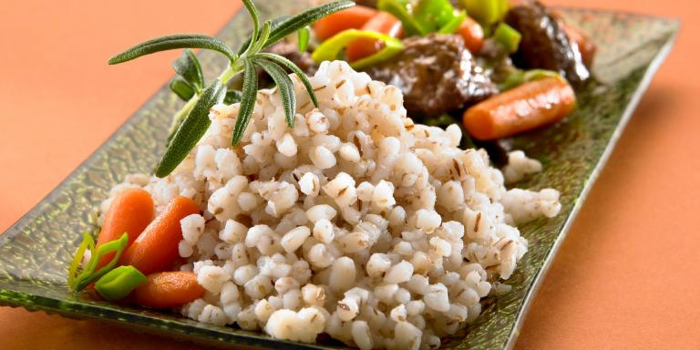 Täysjyväohra &amp;amp; Pippurinen Lihakastike