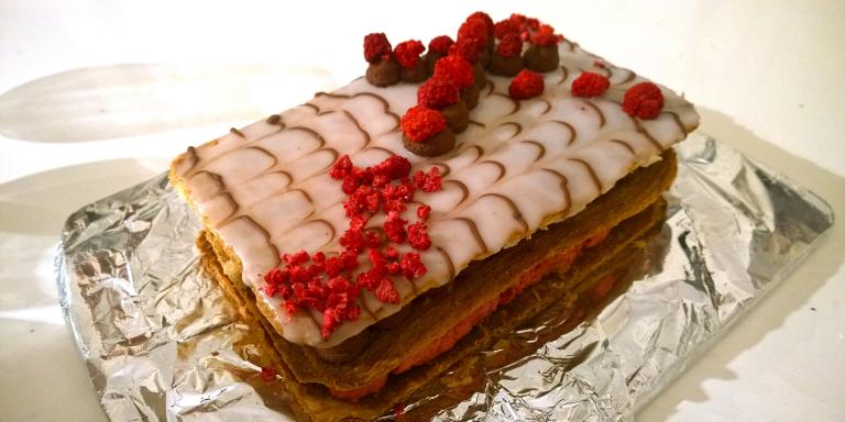 Vadelma-suklaa mille-feuille