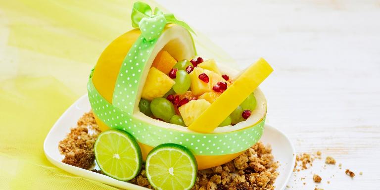 Vauvajuhlien hedelmäsalaatti