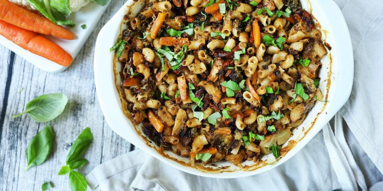 Vegaani kasvismakaronilaatikko