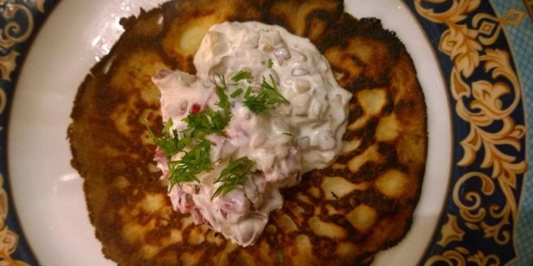 Blinit porotäytteellä