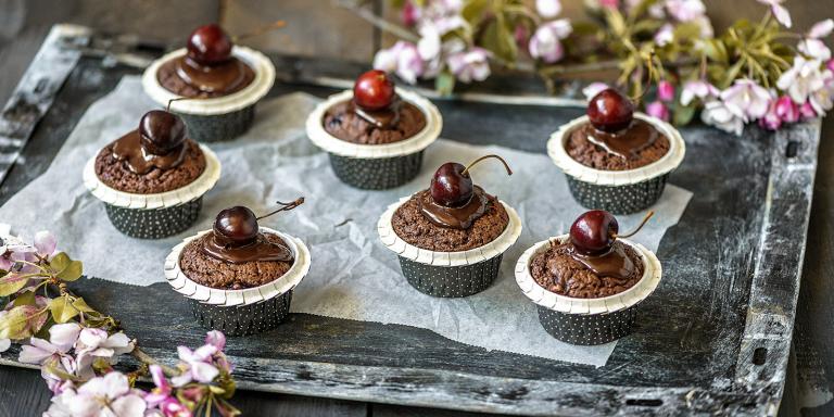 kirsikka-suklaamuffinit