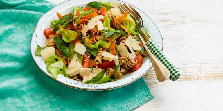 lammin-pastasalaatti