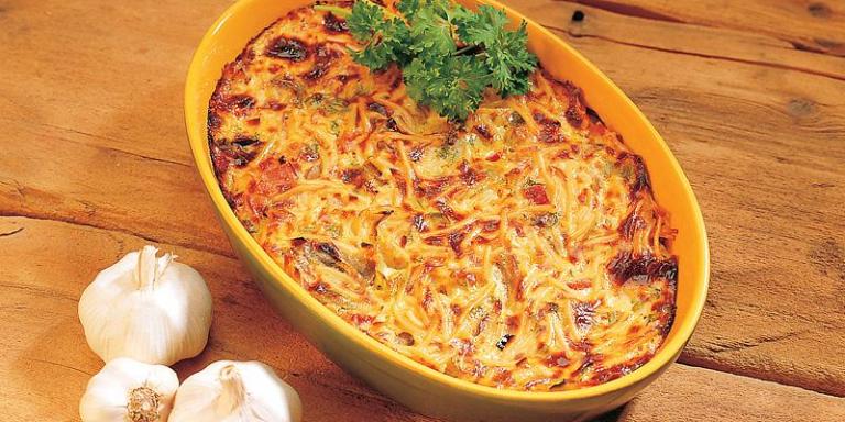 Helppo sadepäivän spagettivuoka