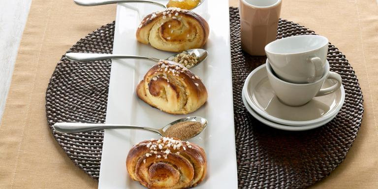 Hedelmä-mantelipuustit