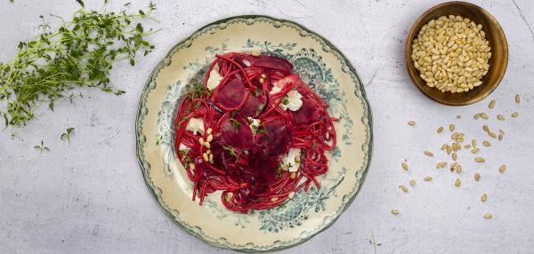 Punajuuri-vuohenjuustopasta