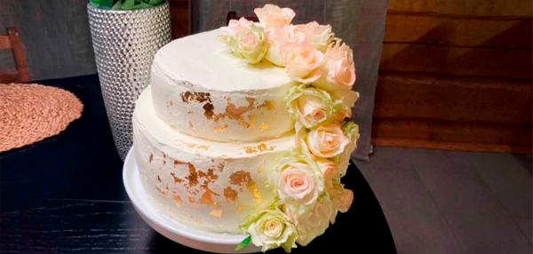 Kesän kakku Anniina Hyvärinen