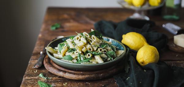 Sitruuna-parmesaanipasta