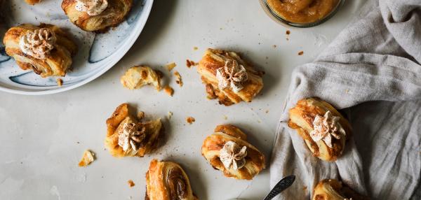 Torttupuustit kanelikaramellivaahdolla