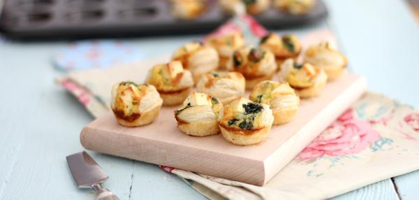 Feta-pinaattipiirakat