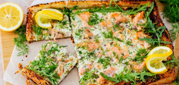 Helppo lohi-katkarapupiirakka