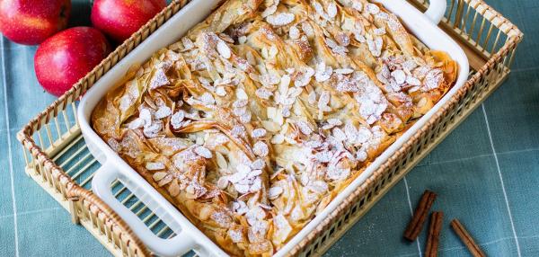 Omenapiirakka filotaikinasta