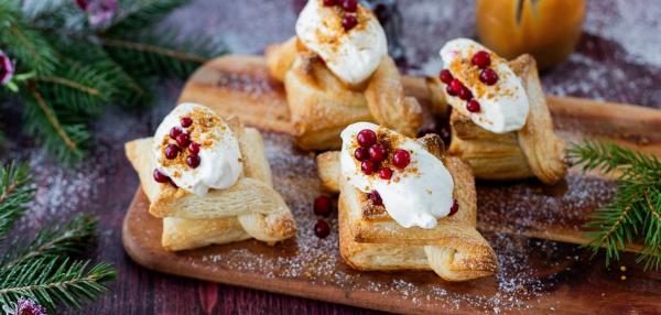 Puolukka-kinuski-joulutortut